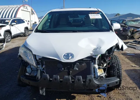 2012 Toyota Sienna Xle 7 Passenger z USA, uszkodzony, nr VIN 5TDDK3DC9CS048289